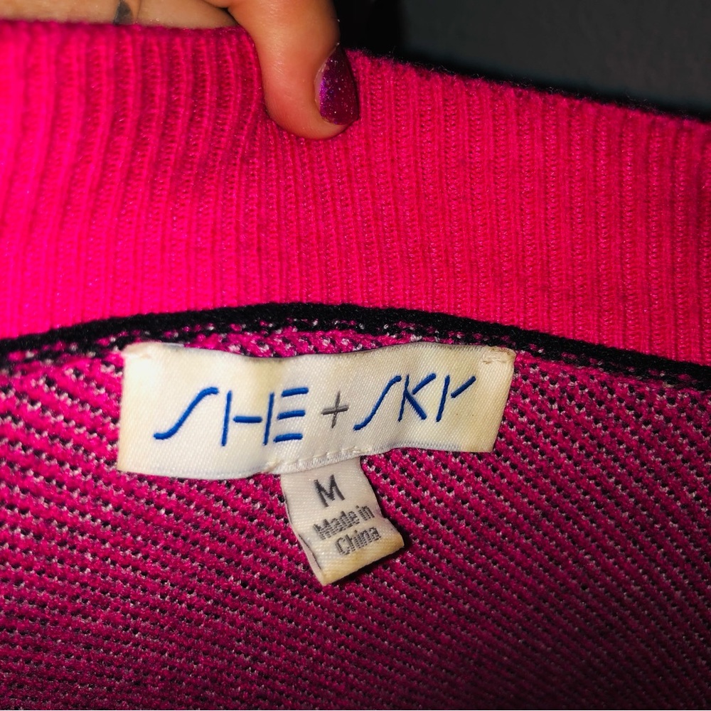 Sweater - Picture 5 of 6